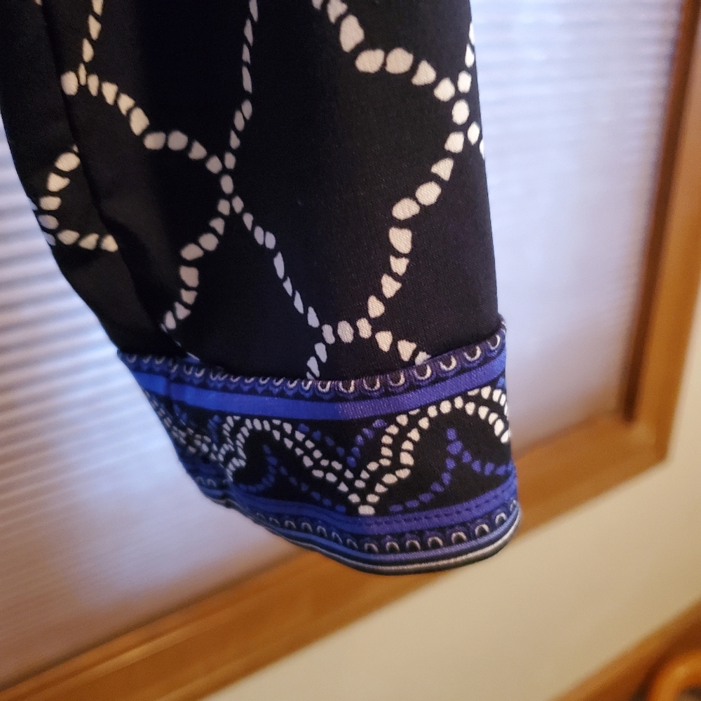 Tunic - Picture 2 of 3